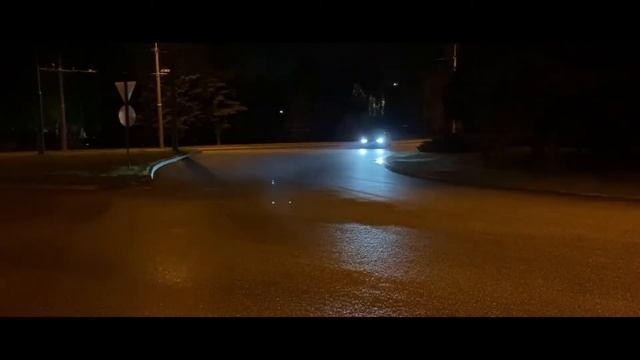 ЧТО творит эта Bmw ??