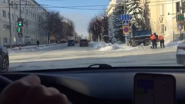 Январские праздники / Яндекс такси. смотреть онлайн