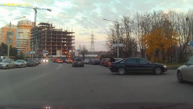 Переход дороги в стиле "рывок оленя" - не глядя :)) смотреть онлайн