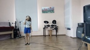 48. Табачкова Виолетта. Песня "Бедный ёжик".