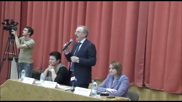 Встреча Ружицкого В.П с жителями микрорайона Высшая Школа смотреть онлайн