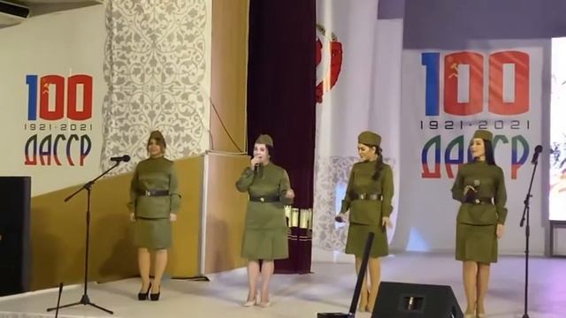 Катюша на табасаранском.Поёт Марьям Казиева смотреть онлайн
