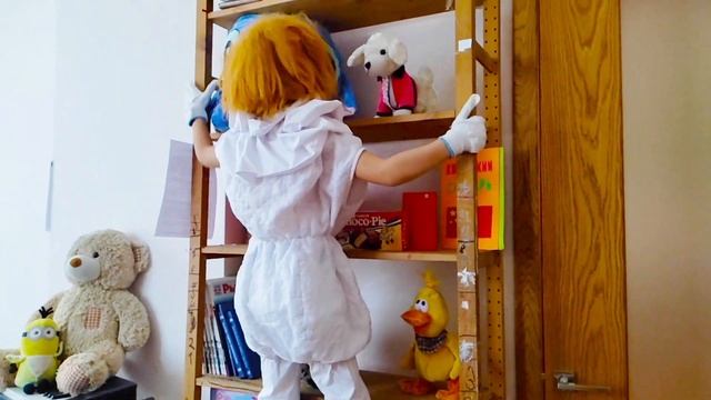 Дед Мороз или Хаги Ваги? | Страшилки для детей