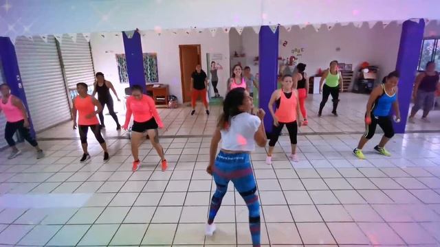 Clase Zumba 50 min смотреть онлайн