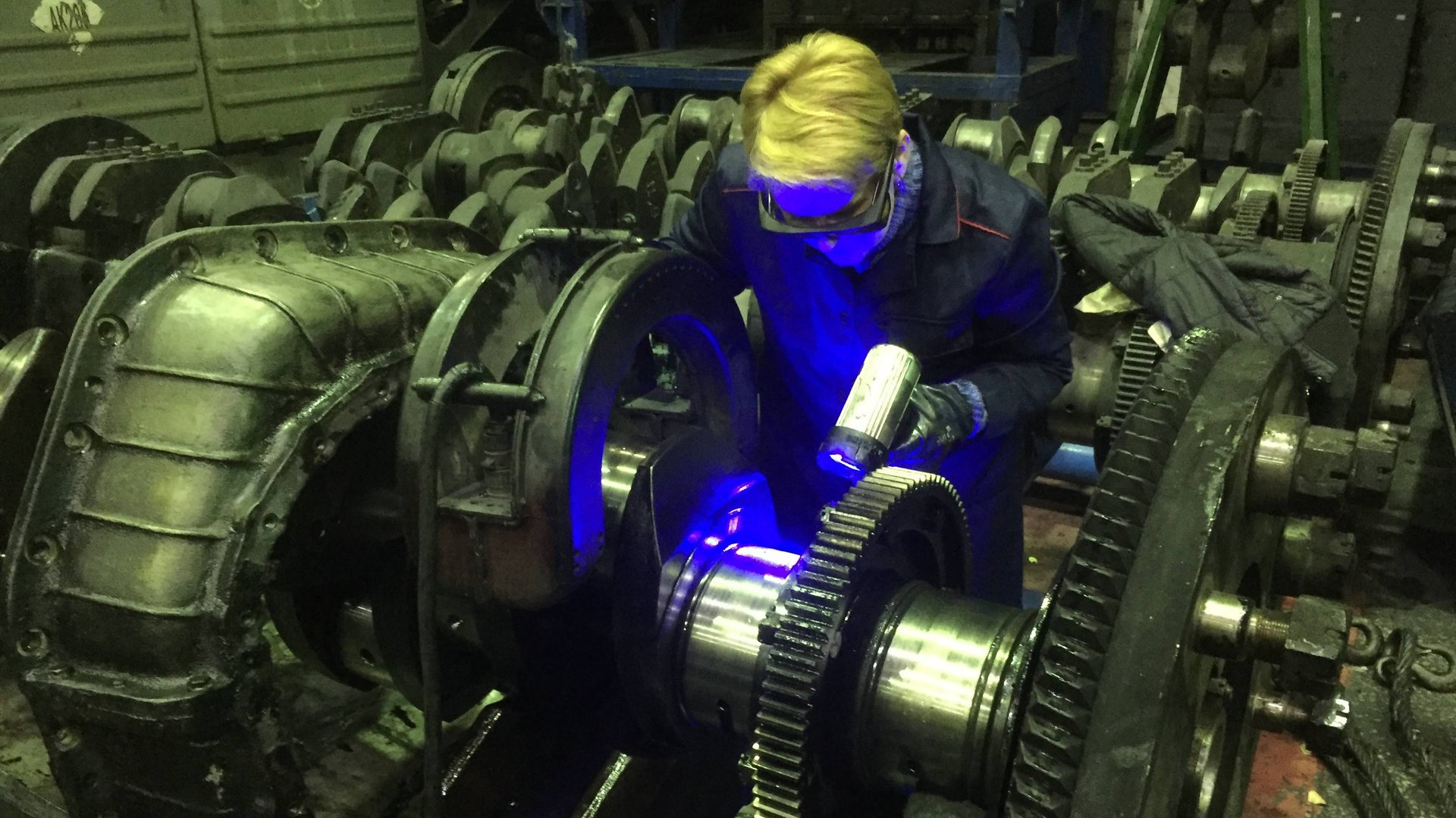 КОЛЕНВАЛ ДИЗЕЛЯ 16ЧН26/26 (ДГУ 2А-5Д49). смотреть онлайн