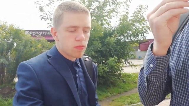 ОТКРЫЛИ СВОЮ ПАРИКМАХЕРСКУЮ. Урок падения с крыльца. Только и делаем, что едим. смотреть онлайн