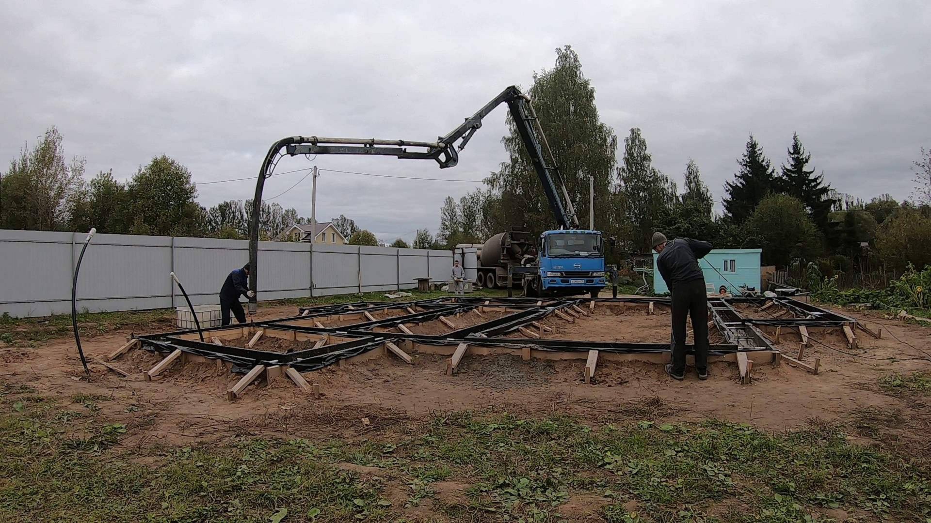 Заливка фундамента смотреть онлайн