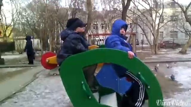 Я штаны порвал. Прикол смотреть онлайн