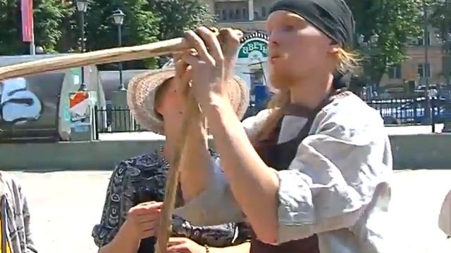 Открытие международного фестиваля Игрушки. Обозреватель - тележурналист Галина Устинова.