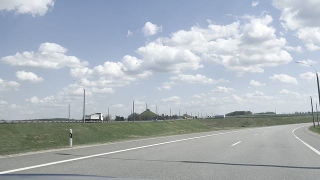 Трасса М1 Москва — Минск — Москва. Бывают ли пробки? Соблюдайте скоростной режим смотреть онлайн