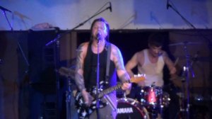 Пилот - Двор