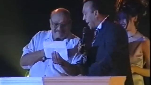 Мирзабек Холмедов: «Она Замин Юлдузлари» Фестиваль-2000 йил смотреть онлайн