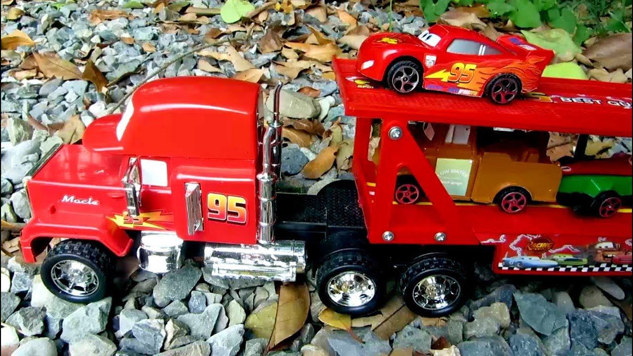 Автовоз Мак и машинки Тачки. Видео с игрушечными машинками смотреть онлайн