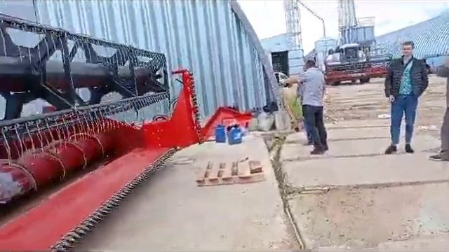 Агрегатирование рапсового стола LUPUS FLOAT STREAM смотреть онлайн