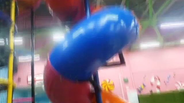 Развлекаемся в СБС Краснодар Новые Лёсики SBS Megamall