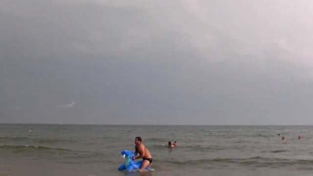 Ты скачи скачи мой конь.)