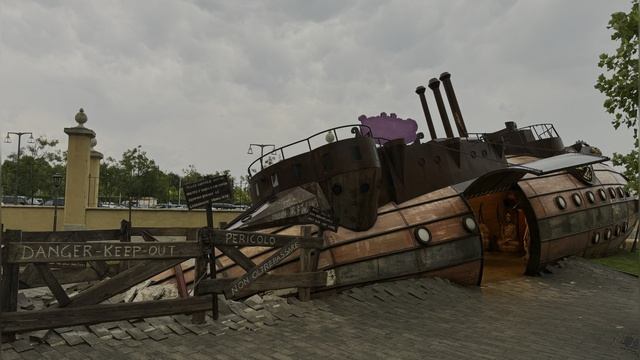 Gardaland Magic Hotel - тематический отель, расположенный недалеко от парка развлечений Гардаленд смотреть онлайн