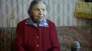 Бабка сидит и молчит оригинал / антонина ивановна уральская мем