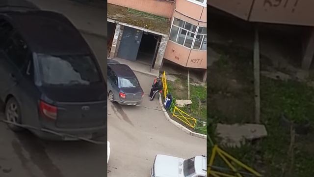 Мужик встал и пошел!!)) Прикол.смотреть до конца)) смотреть онлайн