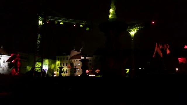 Фаер шоу пот дождем смотреть онлайн