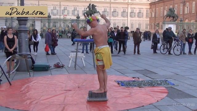 Удивительные уличные представления