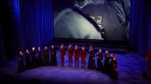 Баллада о солдате. Полем вдоль берега крутого