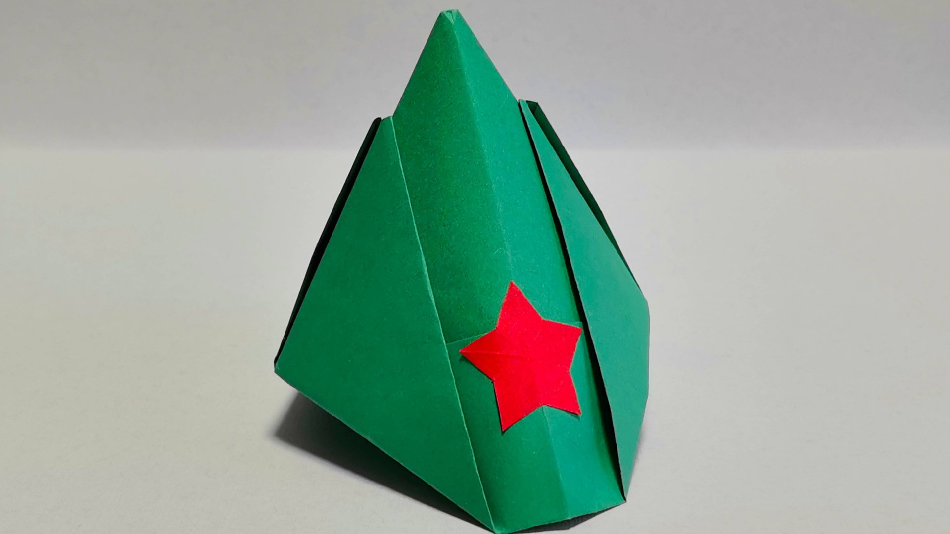 Пилотка из бумаги. Как сделать военную пилотку из бумаги. Оригами Пилотка.