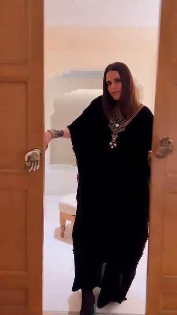 #AG Creation *Subscribe and watchPrice KAFTAN STYLE KURTI*♥️ GOOD QUALITY VELVET KURTI الإشتراك смотреть онлайн