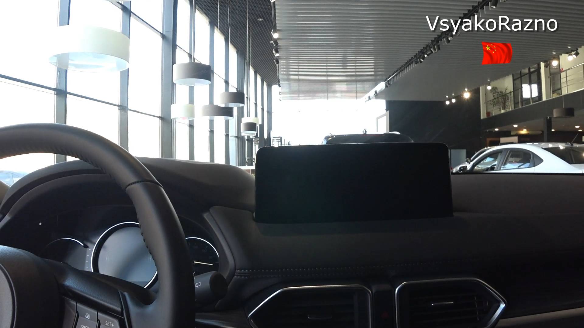 Почему китайцы любят большие мониторы смотреть онлайн