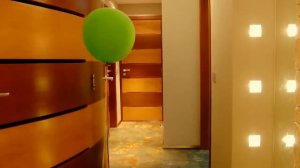 Злые Шарики пробрались в дом Дениса! Видео для детей kids    DenLion