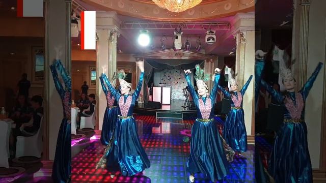 Узбекские танцовщицы на свадьбе в ресторане "Виктория". смотреть онлайн