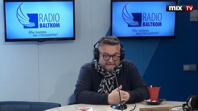Историк моды Александр Васильев в программе "Встретились, поговорили" #MIXTV смотреть онлайн