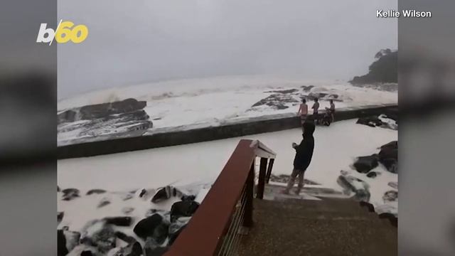 Foam & Fury! Watch as Australian Beach Gets Covered in Sea Foam! смотреть онлайн