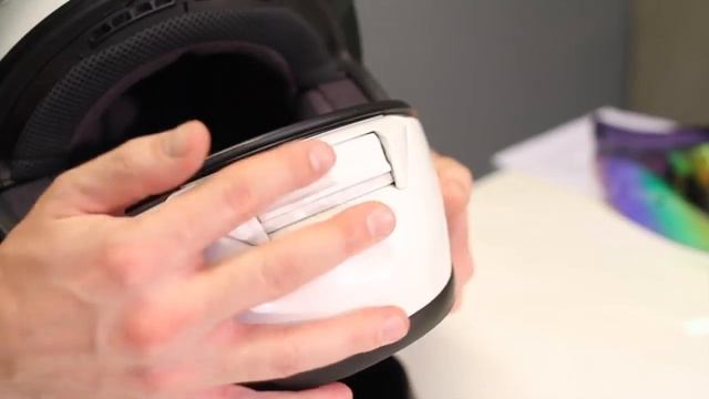 SHOEI XR-1100 - prezentacja kasku смотреть онлайн