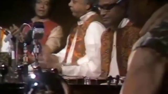 Pandit Ravi Shankar -Tarana by his Orchestra, Introduction by George Harrison 1974. HQ смотреть онлайн