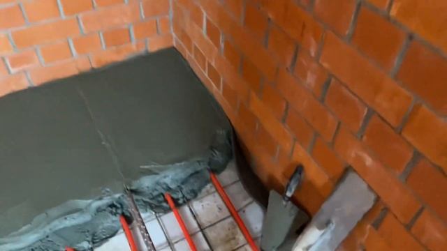 23.02.24. Залили стяжку тёплого пола во второй комнате, но одолели только 2/3. смотреть онлайн