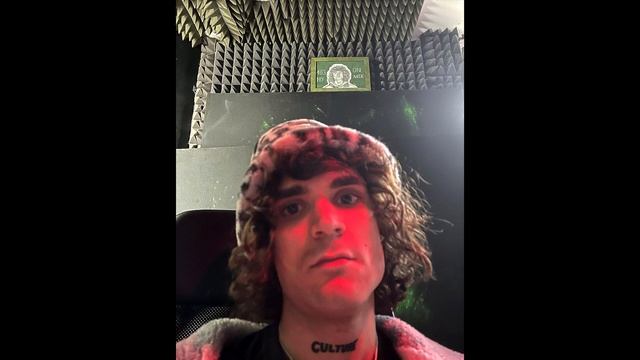 PLOHOYPAREN - БЕЗ КЕПКИ (СЛИВ 2021) смотреть онлайн