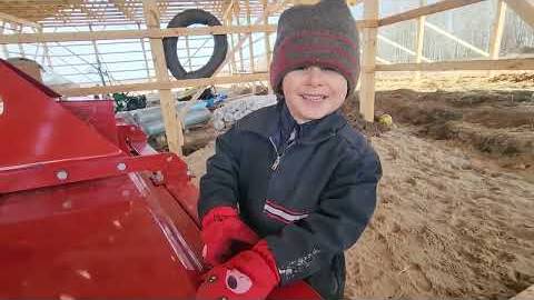 Канадская семья в НН.. They made it TOO LONG!/ Needed a Tow Truck in the End! смотреть онлайн