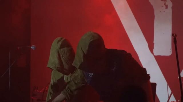 Ультраполярное Вторжение - С неба сходит огонь (фрагмент) @ ДОМ, Moscow 09.09.2017 смотреть онлайн