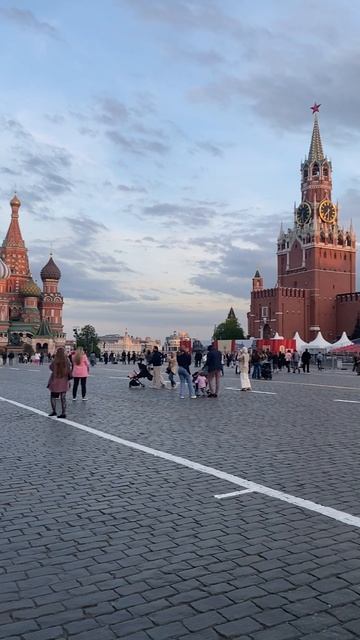 Красная площадь перед Днём Победы.