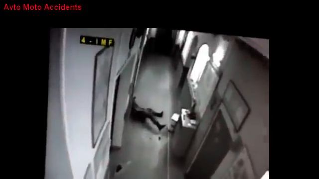 Солдат отсидел свои ноги Прикол смотреть онлайн