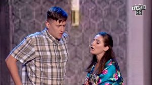 Скандал в лагере амазонок - Женщины вычисляют, кто из них мужик. ПРИКОЛЫ 2020 | Женский Квартал