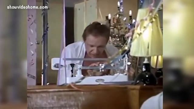 Самое забавное видео на 23 февраля из кинофильмов с фото для мужчины