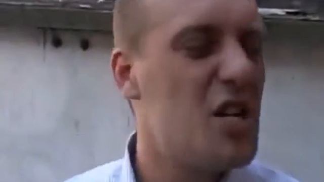 Угарно рассказывает анекдот))) смотреть онлайн