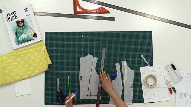 Солнечное платье из рубашечного хлопка с воланом для Каролины. Моделирование, раскрой, примерка. смотреть онлайн