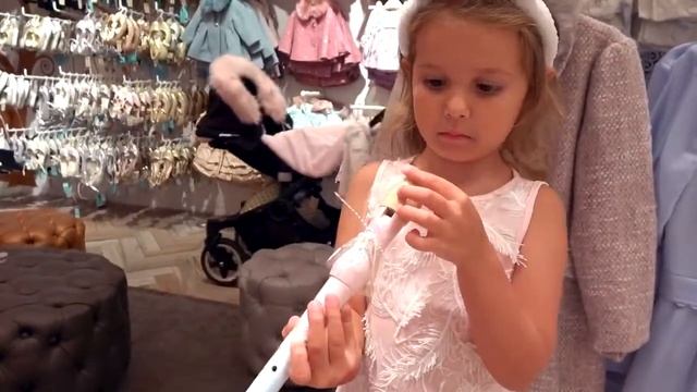 VLOG Где одевается Катя Приколы в магазине DIY Burger За решеткой в тюрьме Kid s shopping video смотреть онлайн