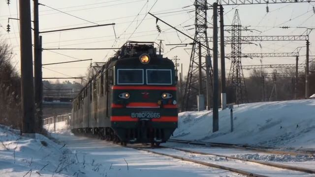 Сплотка ВЛ80С-2675/2665 и ВЛ80С-1749/775 смотреть онлайн