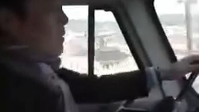 😱ЯПОНЕЦ РЕШИЛ ,КУПИТЬ УАЗ (БУХАНКУ) ДАЖЕ ЖЕНА В АХ))))#приколы#carshow#приколы2022#ржака