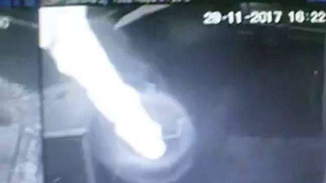 сияющий фалос, 光芒四射的phalos смотреть онлайн