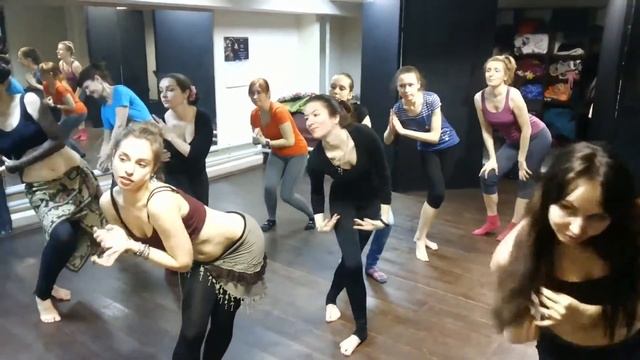 Трайбл в Минске. День бесплатных занятий в ЭтнаОпиум. Валерия Чудаева. Винтаж